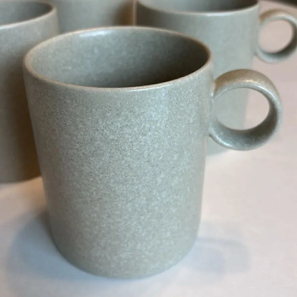 Crate & Barrel Set of 4 Stoneware Coffee Mugs Cups Sand Tan